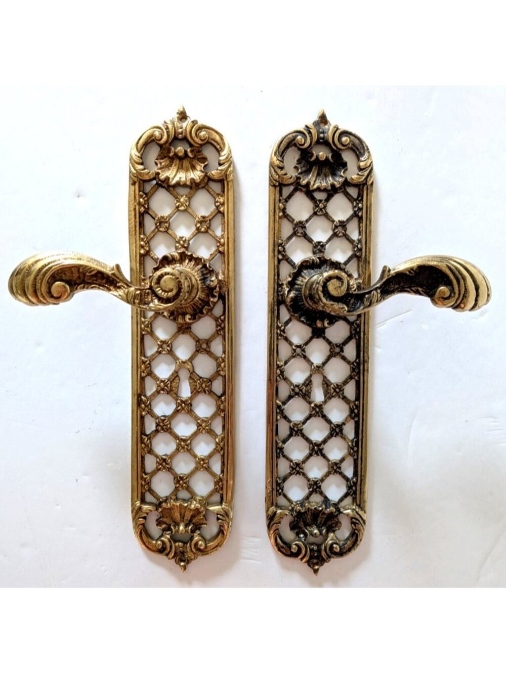 VTG Ornate Cast Brass Door Handle On Backplate Keyhole Louis XV Style Heavy Pair